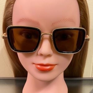 Brown & Gold TV Star Sunglasses